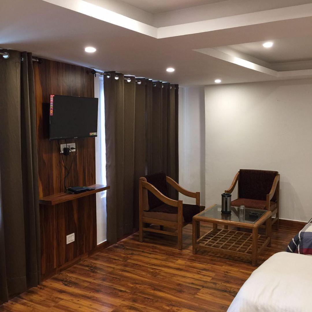 穆索里 Castle View酒店 外观 照片